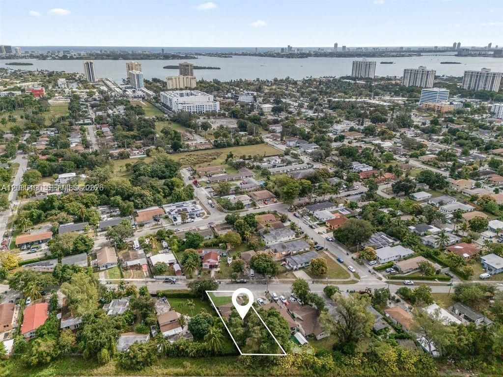 11330 Peachtree Drive, Miami, FL 33161