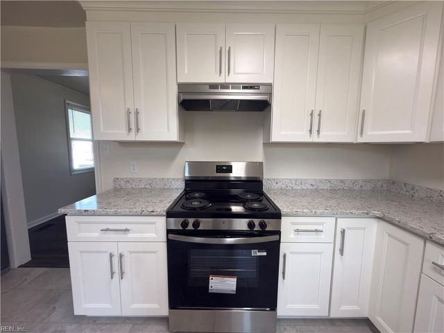 3010 Menands DR, Chesapeake, VA 23325