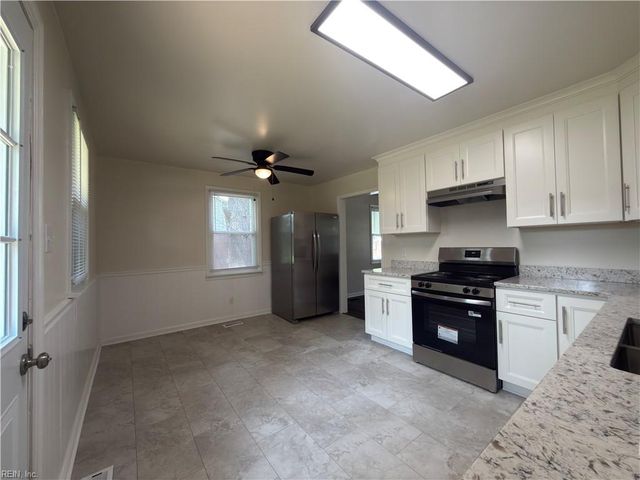 3010 Menands DR, Chesapeake, VA 23325