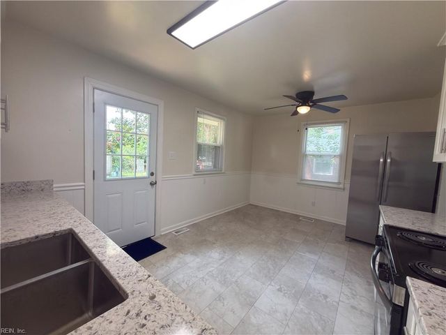3010 Menands DR, Chesapeake, VA 23325