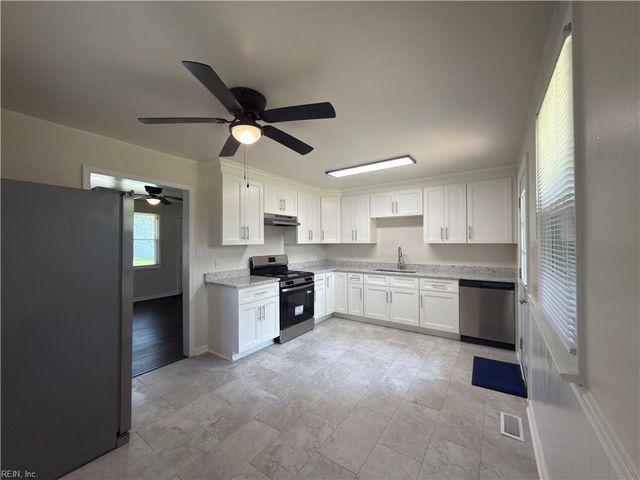 3010 Menands DR, Chesapeake, VA 23325