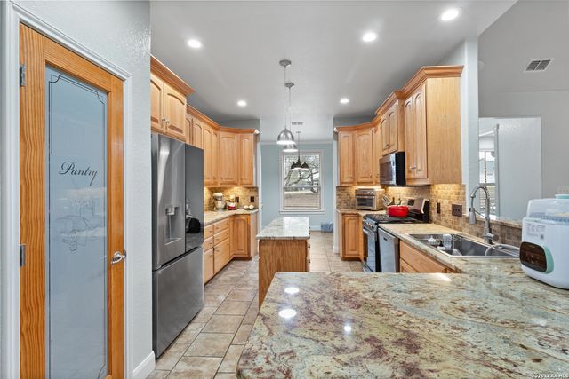 43 Red Fox, Poteet, TX 78065