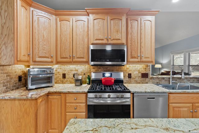 43 Red Fox, Poteet, TX 78065