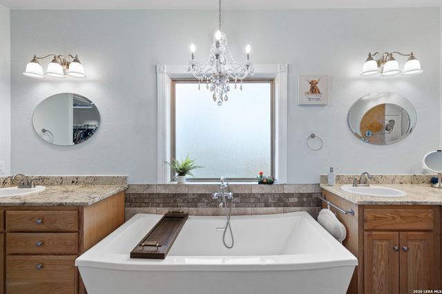 43 Red Fox, Poteet, TX 78065