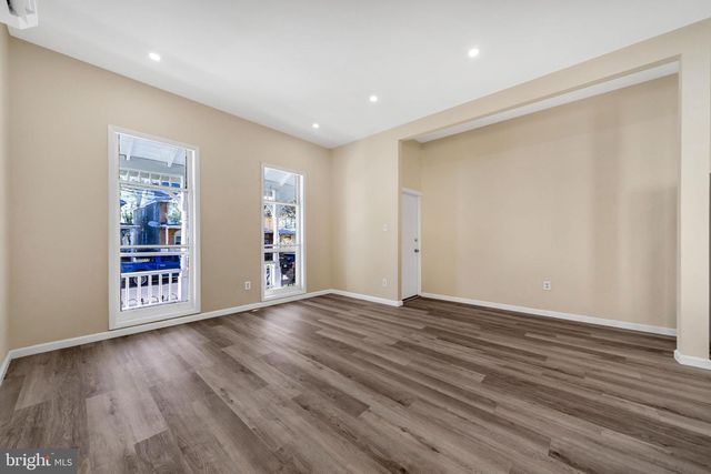 724 HUNTER ST, Gloucester City, NJ 08030