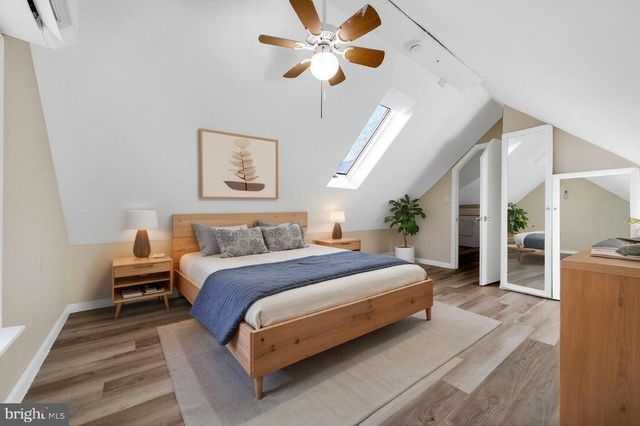 724 HUNTER ST, Gloucester City, NJ 08030