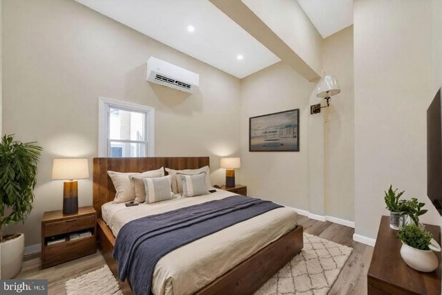 724 HUNTER ST, Gloucester City, NJ 08030