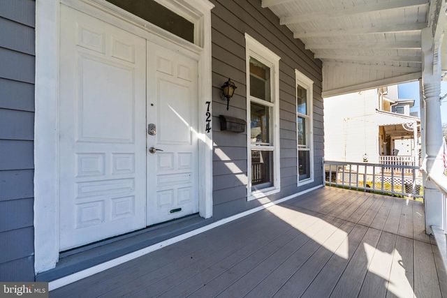 724 HUNTER ST, Gloucester City, NJ 08030