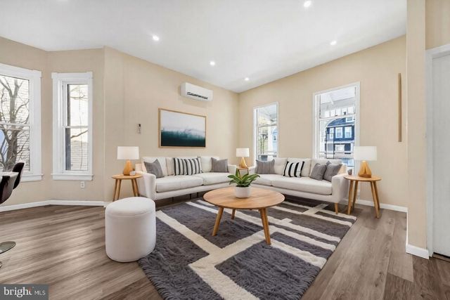 724 HUNTER ST, Gloucester City, NJ 08030