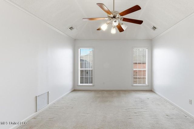 828 Snow Pine Drive, Southaven, MS 38671