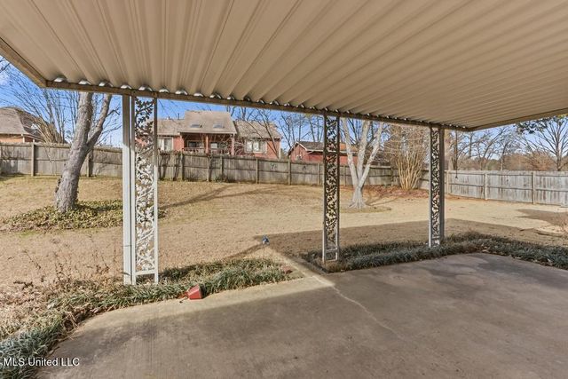 828 Snow Pine Drive, Southaven, MS 38671