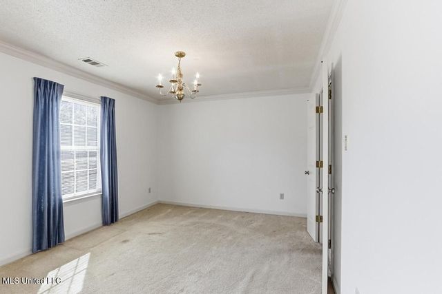 828 Snow Pine Drive, Southaven, MS 38671