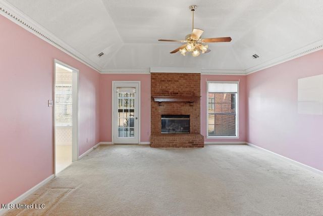 828 Snow Pine Drive, Southaven, MS 38671