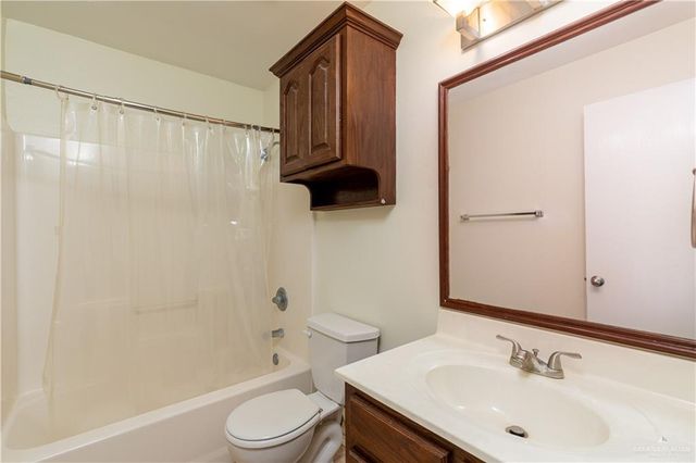 1610 E Yary Drive, Edinburg, TX 78542