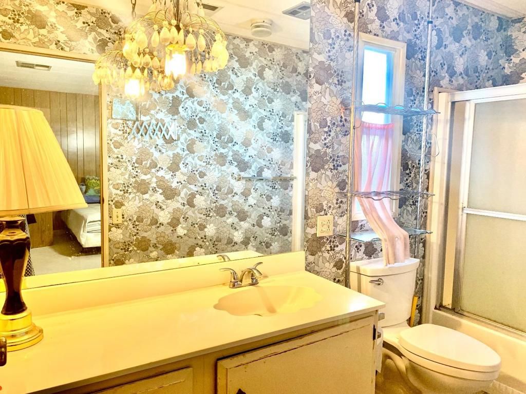 Image 14 of property listing at 102 Quail Hollow Drive, San Jose, CA 95128