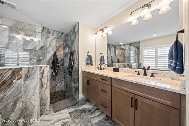 1064 Captiva Island Circle SW, Palm Bay, FL 32908