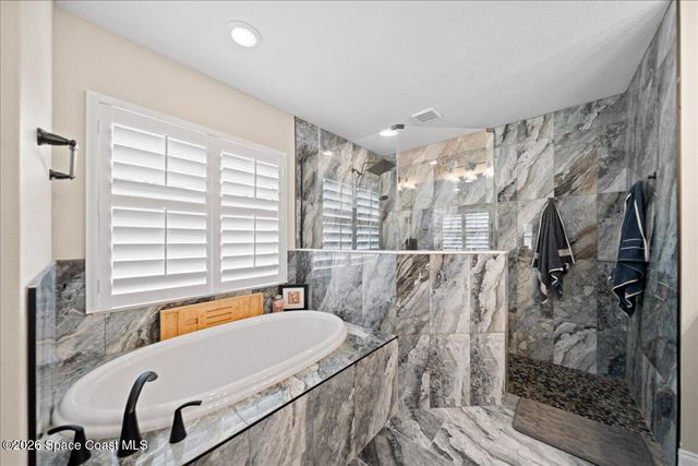 1064 Captiva Island Circle SW, Palm Bay, FL 32908