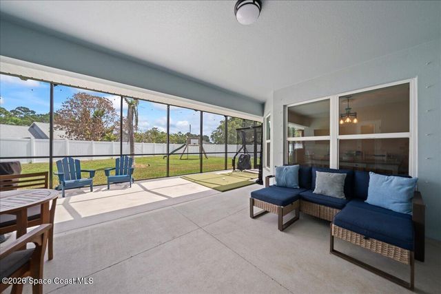 1064 Captiva Island Circle SW, Palm Bay, FL 32908