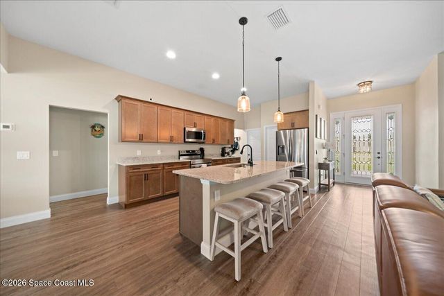 1064 Captiva Island Circle SW, Palm Bay, FL 32908