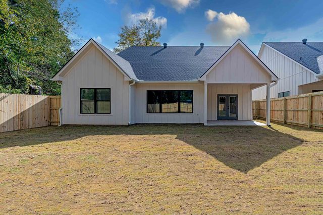 101 St. Clair, Longview, TX 75605