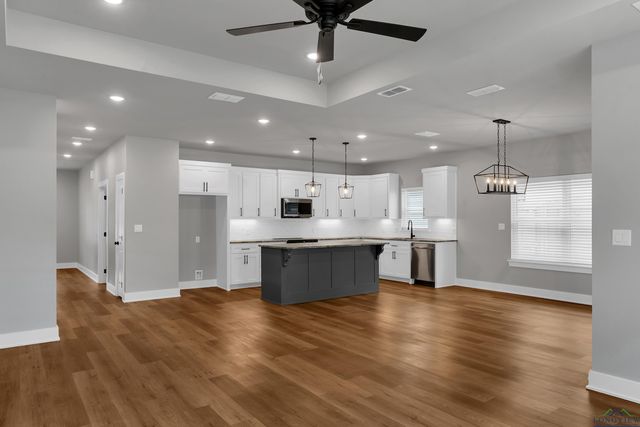 101 St. Clair, Longview, TX 75605