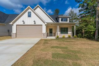 101 St. Clair, Longview, TX 75605