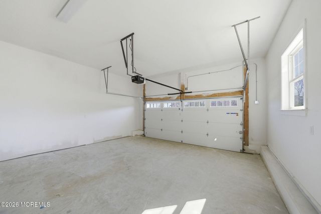 4 Remington Court 1000, Farmingdale, NJ 07727