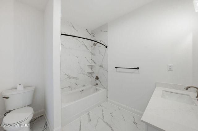 4 Remington Court 1000, Farmingdale, NJ 07727