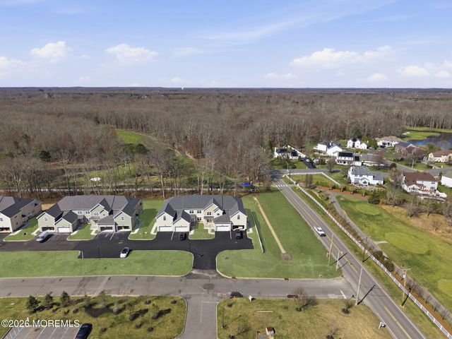 4 Remington Court 1000, Farmingdale, NJ 07727