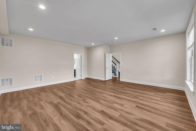 43157 CLARENDON SQ, Ashburn, VA 20148