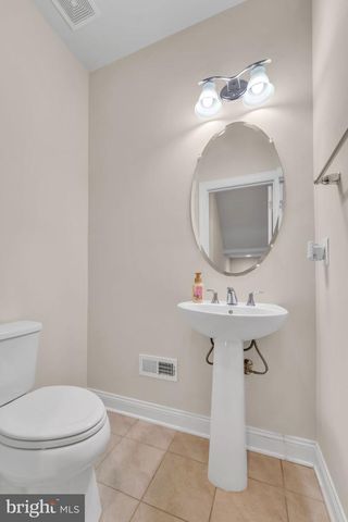 43157 CLARENDON SQ, Ashburn, VA 20148