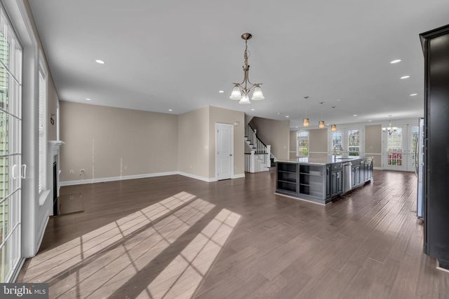 43157 CLARENDON SQ, Ashburn, VA 20148