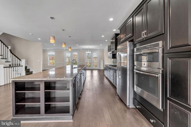 43157 CLARENDON SQ, Ashburn, VA 20148