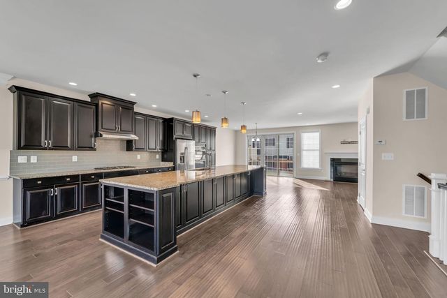 43157 CLARENDON SQ, Ashburn, VA 20148