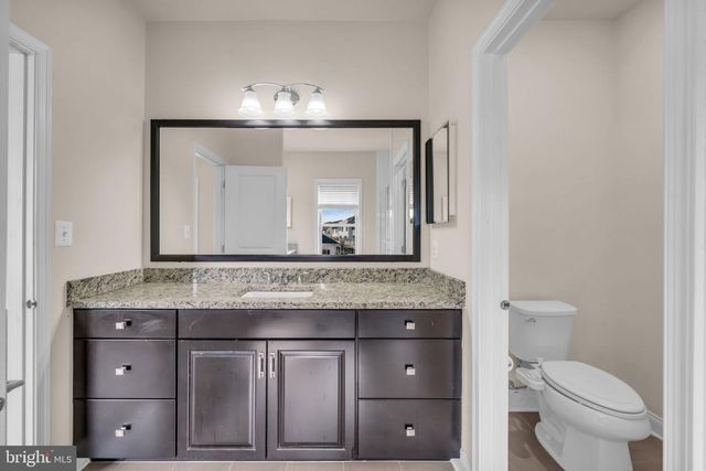 43157 CLARENDON SQ, Ashburn, VA 20148