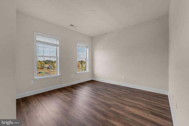 43157 CLARENDON SQ, Ashburn, VA 20148