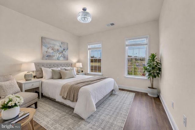 43157 CLARENDON SQ, Ashburn, VA 20148