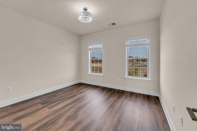 43157 CLARENDON SQ, Ashburn, VA 20148