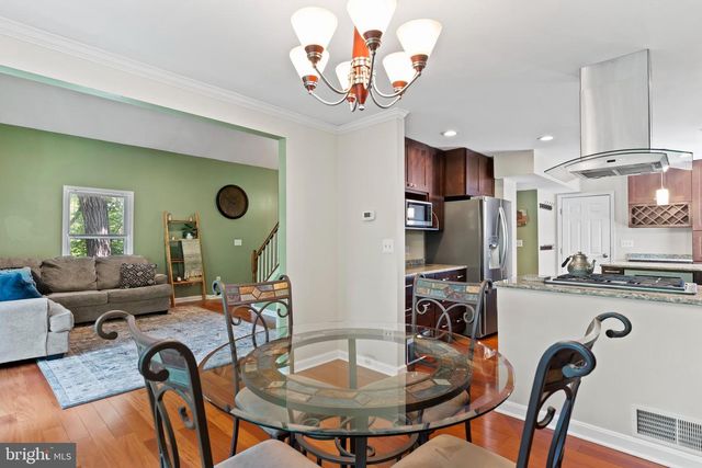 1028 OAK KNOLL DR, Harrisburg, PA 17111