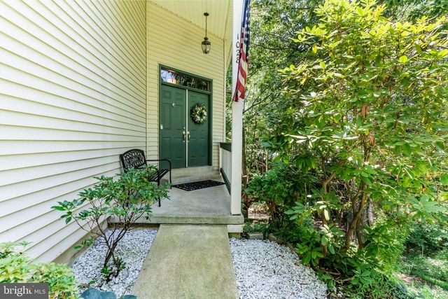 1028 OAK KNOLL DR, Harrisburg, PA 17111