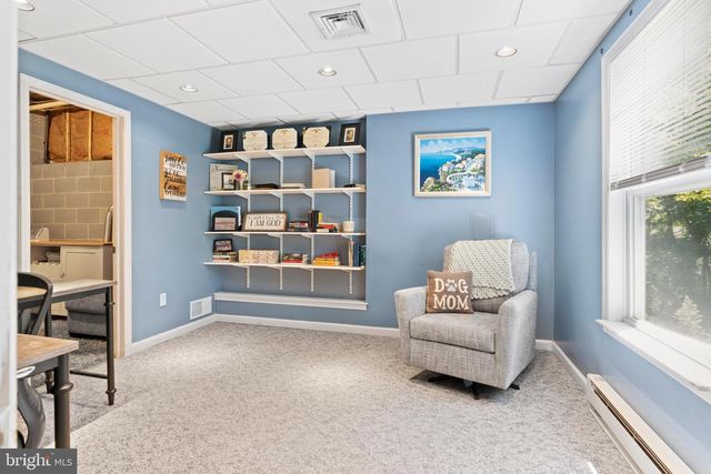 1028 OAK KNOLL DR, Harrisburg, PA 17111