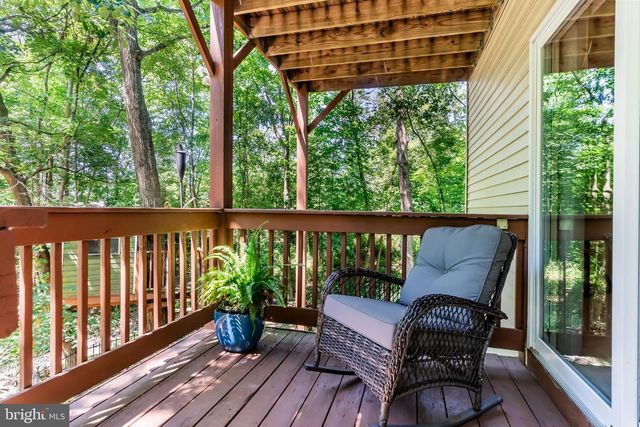 1028 OAK KNOLL DR, Harrisburg, PA 17111