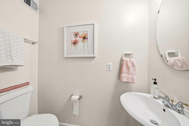 18749 HARMONY WOODS LN, Germantown, MD 20874