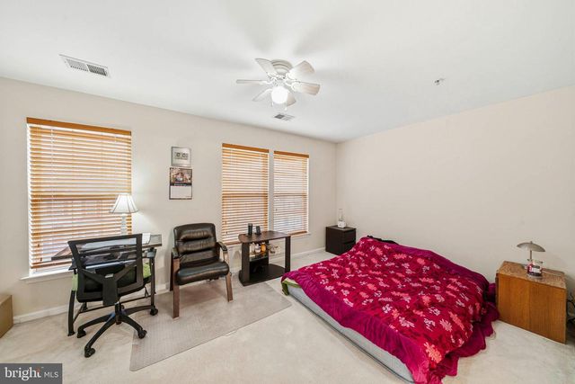 18749 HARMONY WOODS LN, Germantown, MD 20874