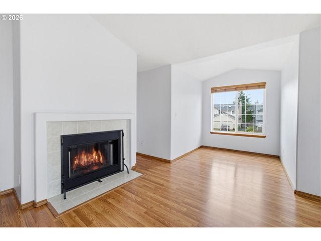 245 TRILLIUM St, St Helens, OR 97051