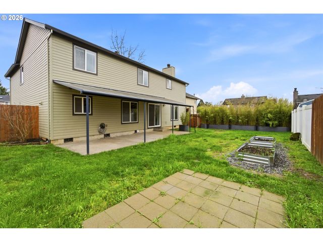 245 TRILLIUM St, St Helens, OR 97051