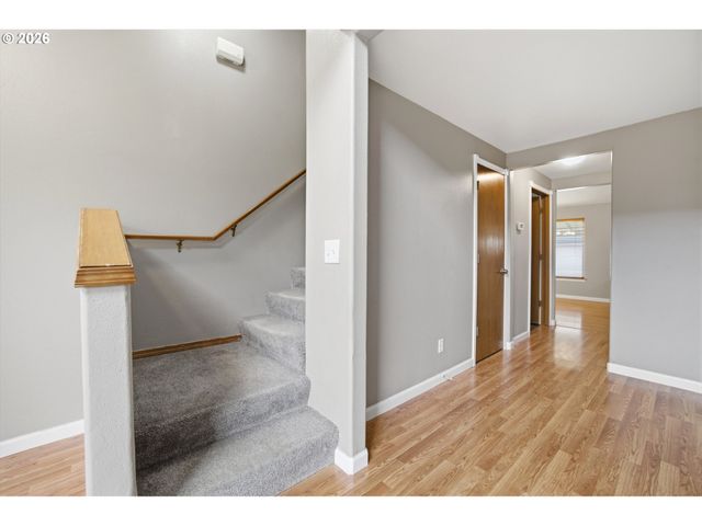 245 TRILLIUM St, St Helens, OR 97051