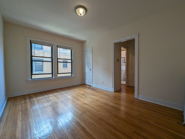 2647 N Spaulding Avenue 2E, Chicago, IL 60647