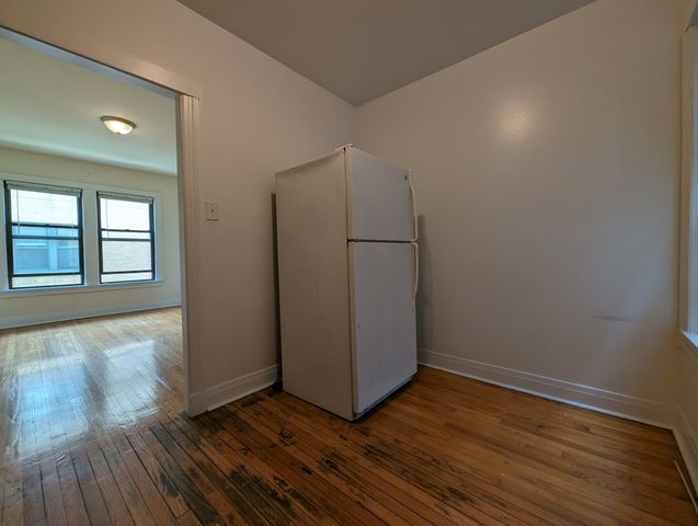 2647 N Spaulding Avenue 2E, Chicago, IL 60647