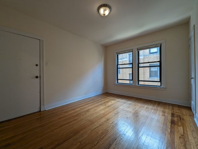 2647 N Spaulding Avenue 2E, Chicago, IL 60647
